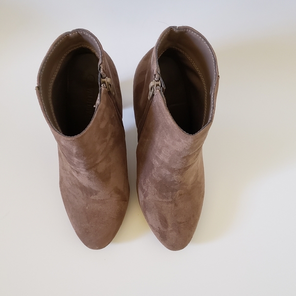 WILD DIVA Brown Booties size 7 1/2 - Picture 3 of 6